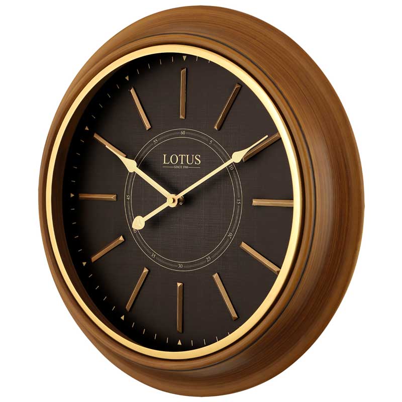 ساعت دیواری چوبی لوتوس مدل COBURG کد W-8036